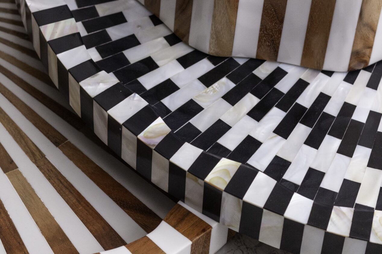 Finlay Inlay Tray – Handcrafted Decorative Serving Tray