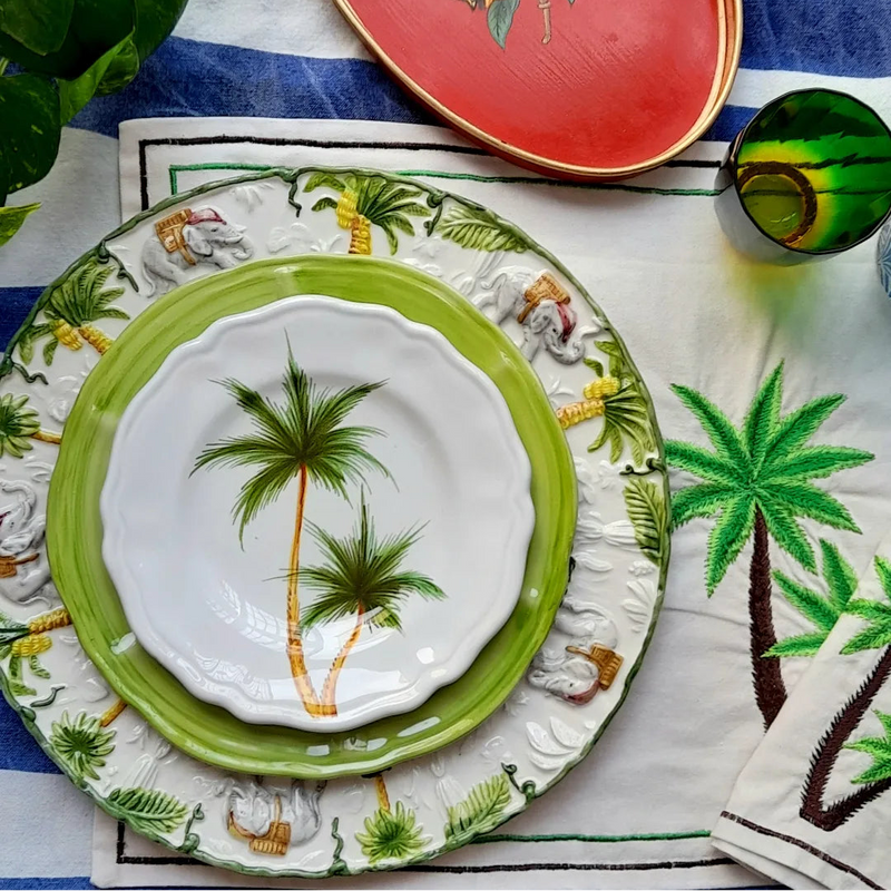 Hand-Painted Tropical Ceramic Dinner Plate – (Ø 28cm)