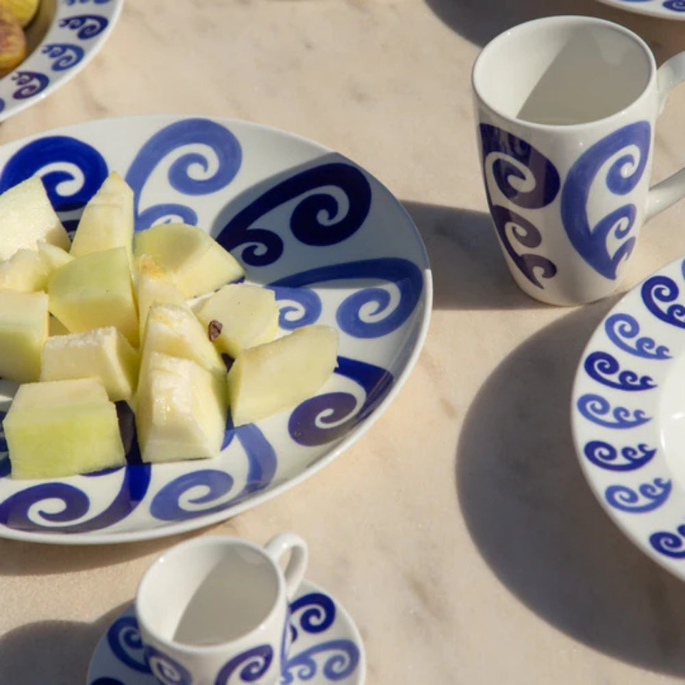 Athenee Peacock Dessert Plate – Two‑Tone Blue 21 cm