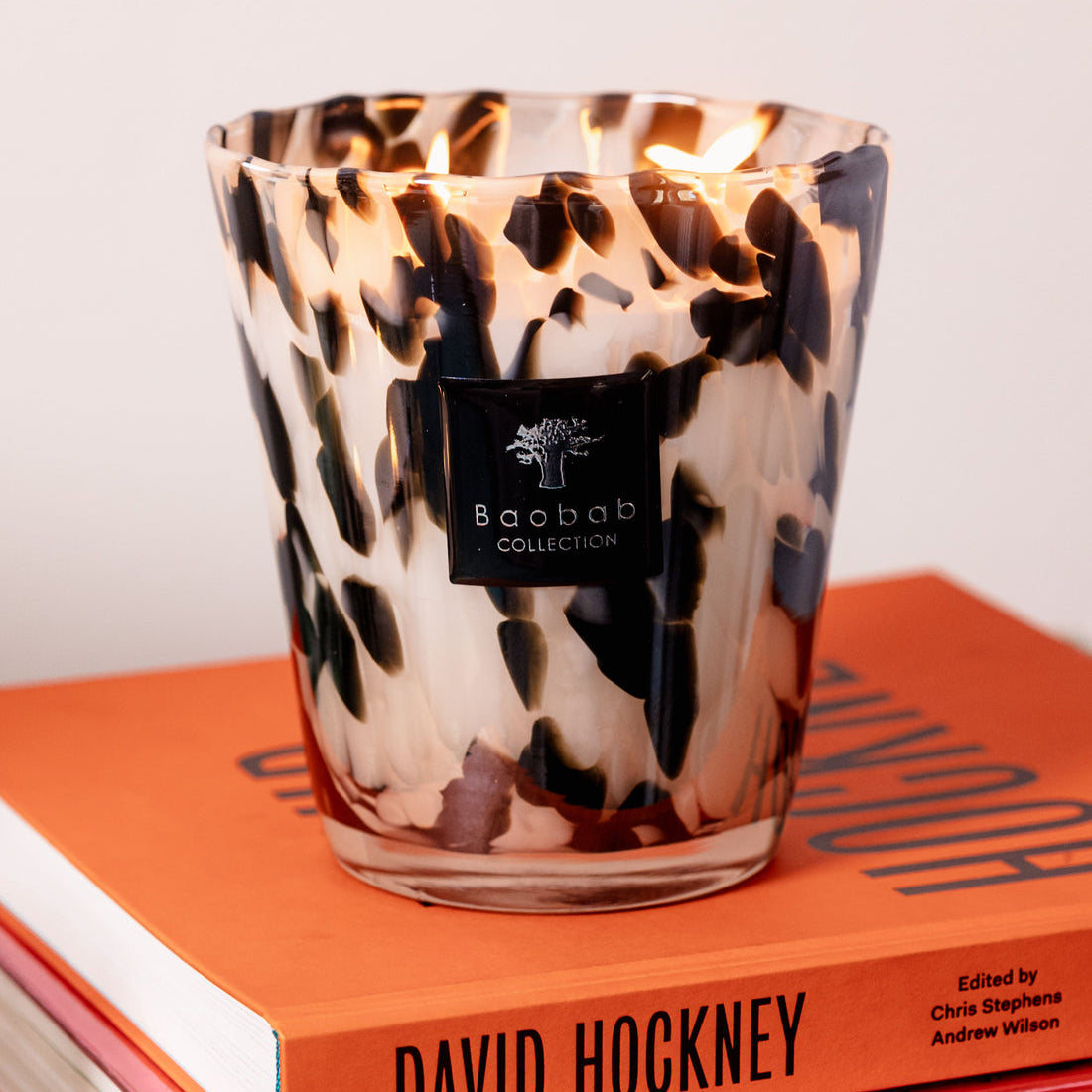 Baobab Collection Pearls Black 5-wick scented candle in mouth-blown glass, 3kg, styled in a room setting 2