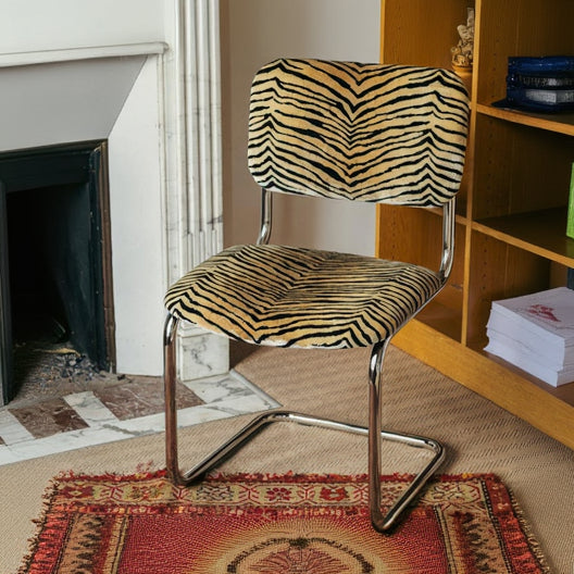 Classica Chair – Tiger Velvet & Steel Base