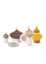 Majestic Nights box with plates (garnet)