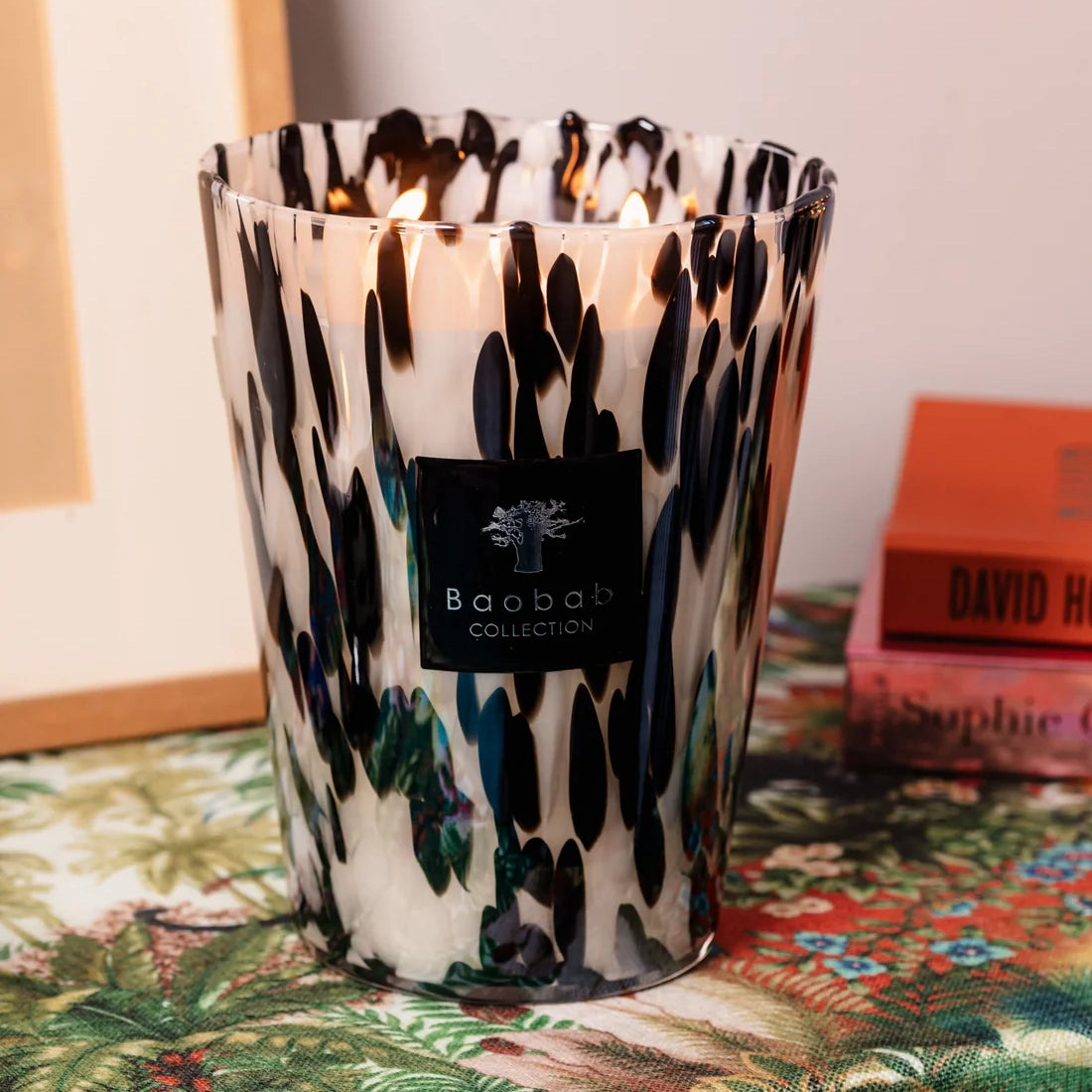 Baobab Collection Pearls Black 7-wick scented candle in mouth-blown glass, 6.5kg, styled in a room setting 2