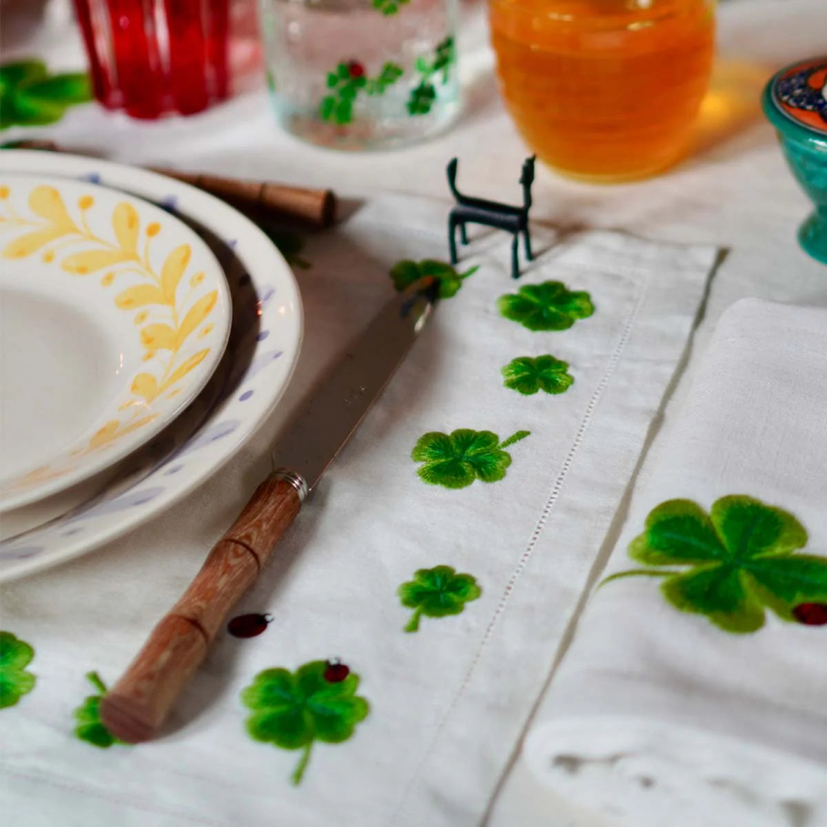 Clover Placemat - White